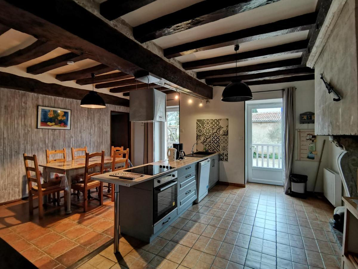 Aux Acacias Villa Braye-sous-Faye ภายนอก รูปภาพ